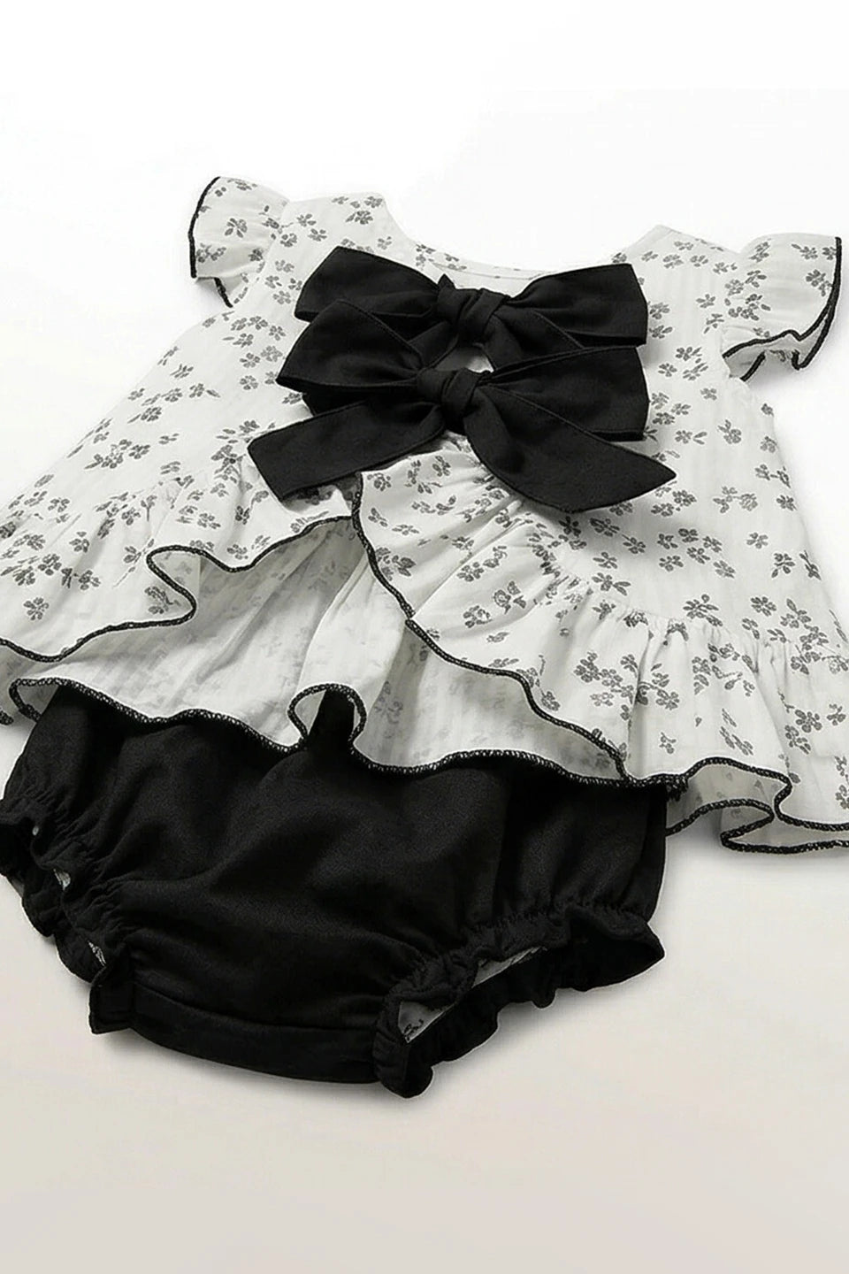 Conjunto flores negras
